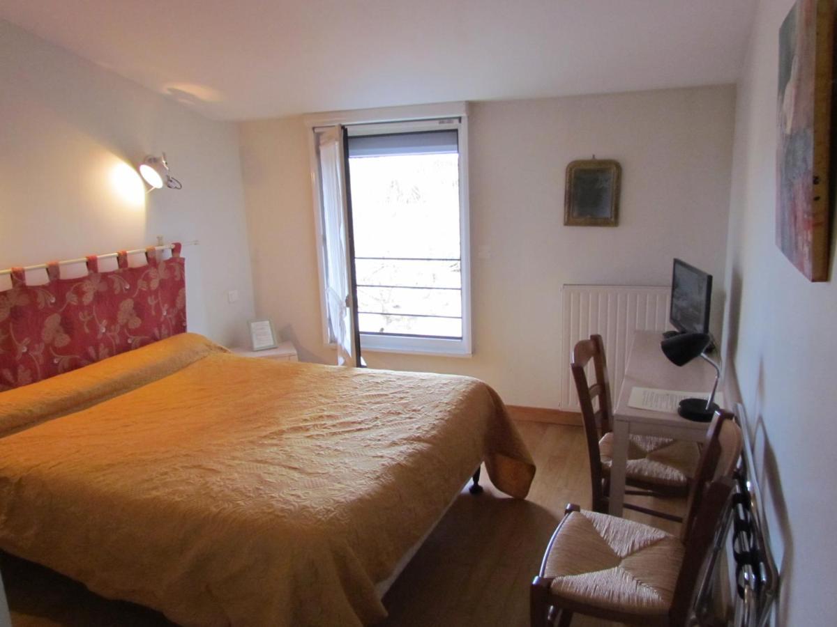 Le Relais De La Tour Hotell Capdenac-Gare Exteriör bild