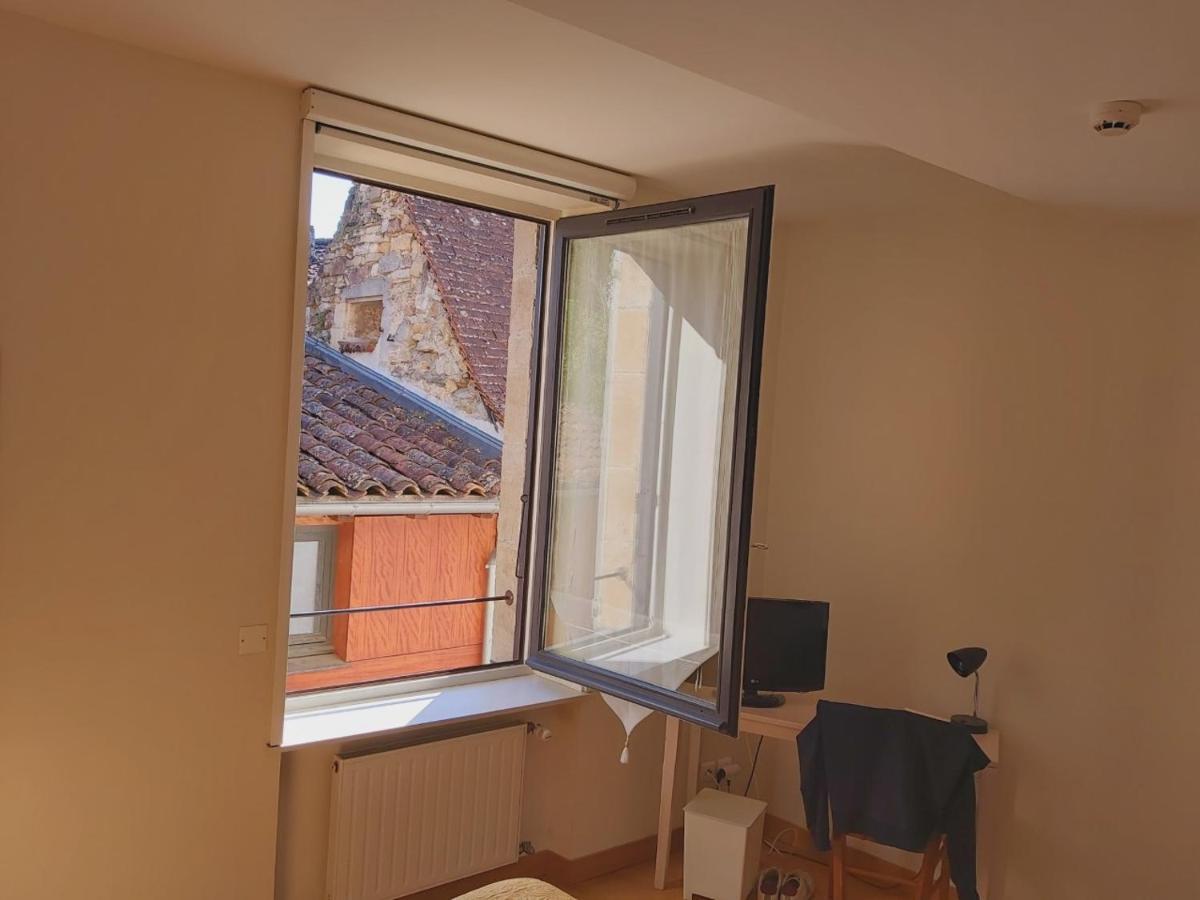 Le Relais De La Tour Hotell Capdenac-Gare Exteriör bild