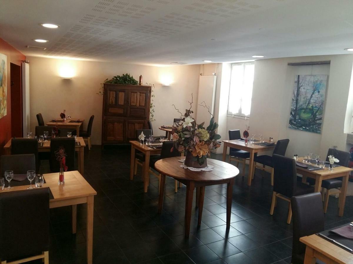 Le Relais De La Tour Hotell Capdenac-Gare Exteriör bild